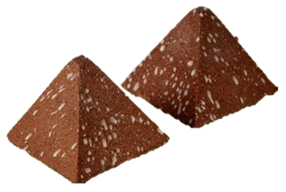 Chocolate crunchy pyramid