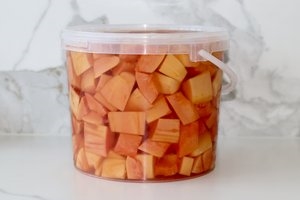 Salade de fruits papaye en cubes - au jus