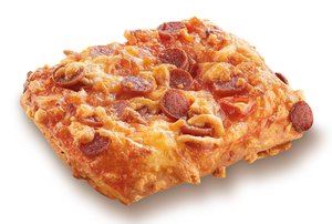 10018 Pizza fourré au salami