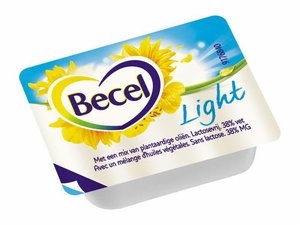 Margarine light 38%  -   coupelles